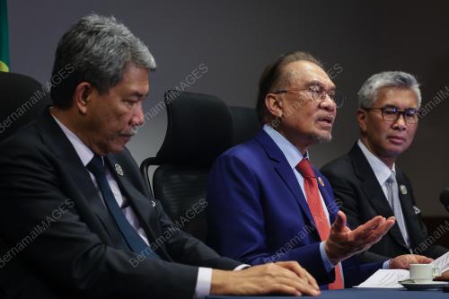 DATUK SERI ANWAR IBRAHIM