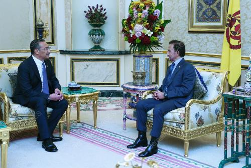 DATUK SERI HISHAMMUDDIN TUN HUSSEIN