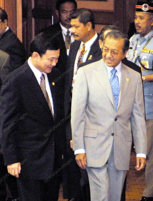 DR.MAHATHIR_THAKSIN