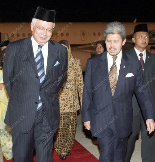 MOHD NAJIB TUN ABDUL RAZAK