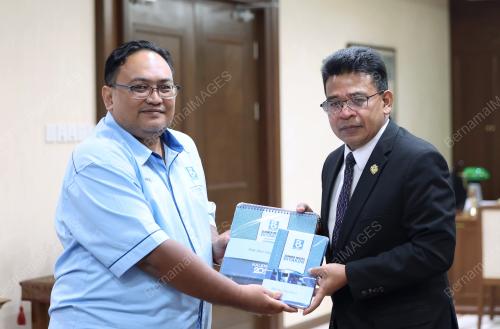 DUTA MALAYSIA KE BRUNEI DATUK MOHD AINI ATAN