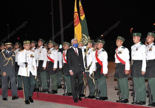 DATUK SERI ISMAIL SABRI YAAKOB