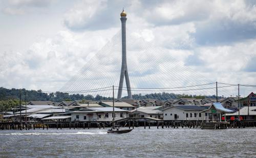 KAMPONG AYER