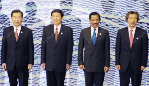 SULTAN + 3 LEADERS
