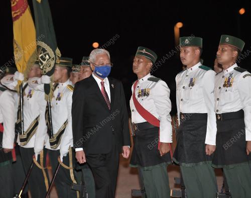 DATUK SERI ISMAIL SABRI YAAKOB