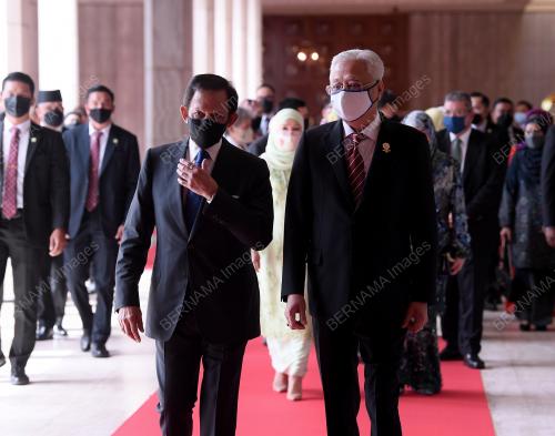 DATUK SERI ISMAIL SABRI YAAKOB