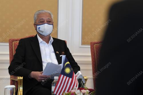 DATUK SERI ISMAIL SABRI YAAKOB