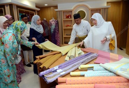 BRN21_19082019_PERMAISURI_AGONG