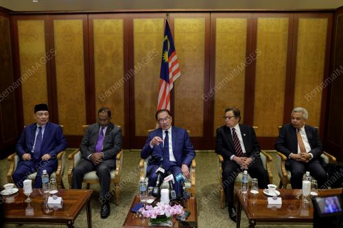 DATUK SERI ANWAR IBRAHIM