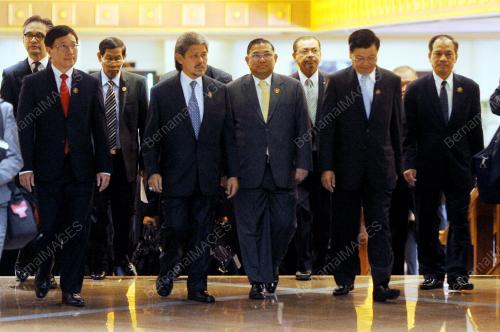 BRU01_11042013_ASEAN