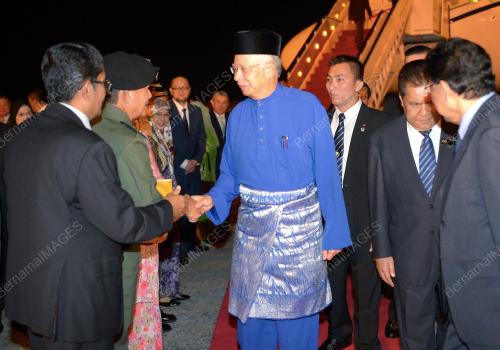 BRU01_11082015_LAWATAN_KERJA
