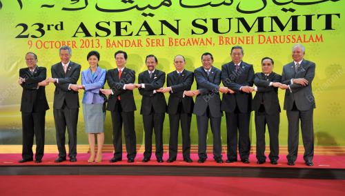 BRU03_09102013_PM_SUMMIT3