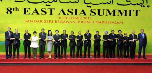 BRU05_10102013_PM_SUMMIT