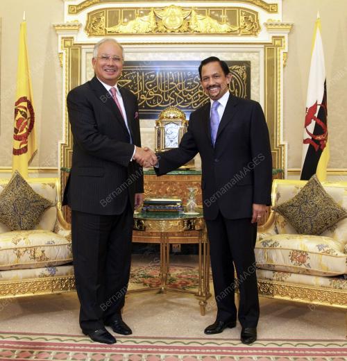 MOHD NAJIB TUN ABDUL RAZAK