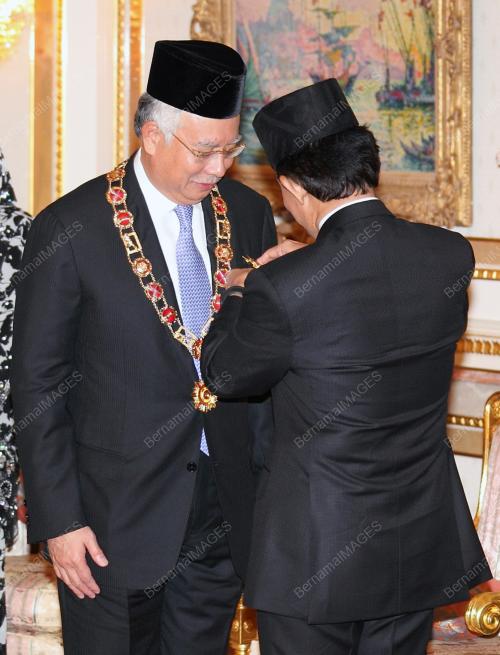 MOHD NAJIB TUN ABDUL RAZAK