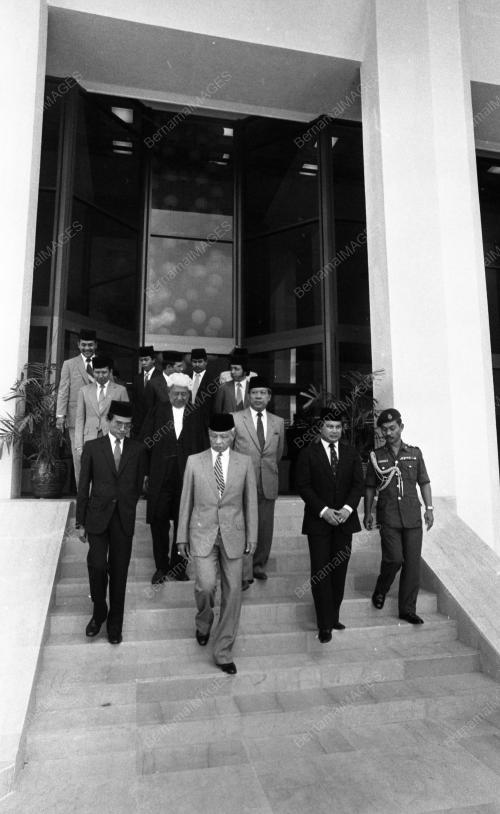 BRU22_20032015_LAWATAN_AGONG