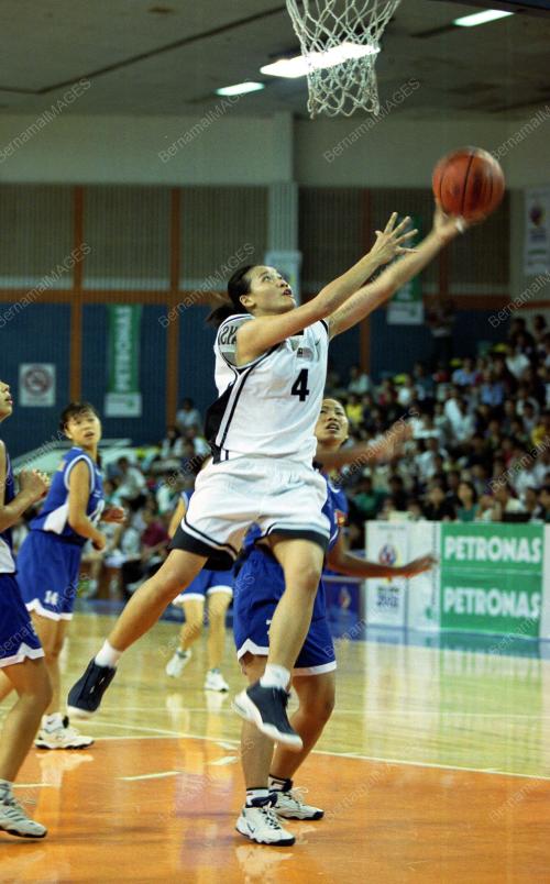 BS01-15_09_2001_BASKETBALL_02022016