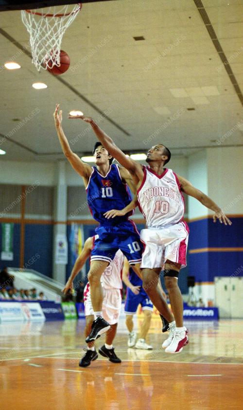 BS03-16_09_2001_BASKETBALL_02022016