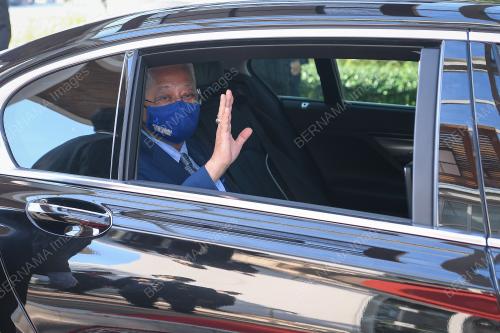 DATUK SERI ISMAIL SABRI YAAKOB