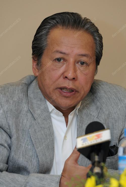 CAM03_16112012_ASEAN_SUMMIT