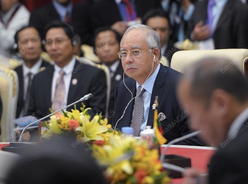 CAM08_03042012_PM_ASEAN