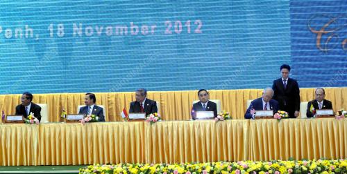 CAM09_18112012_SIDANG_ASEAN