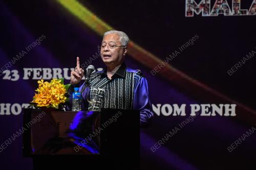 DATUK SERI ISMAIL SABRI YAAKOB