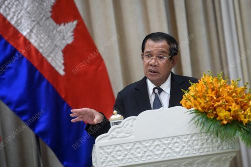DATUK SERI ISMAIL SABRI YAAKOB