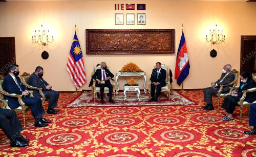 DATUK SERI ISMAIL SABRI YAAKOB