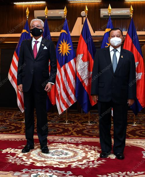 DATUK SERI ISMAIL SABRI YAAKOB