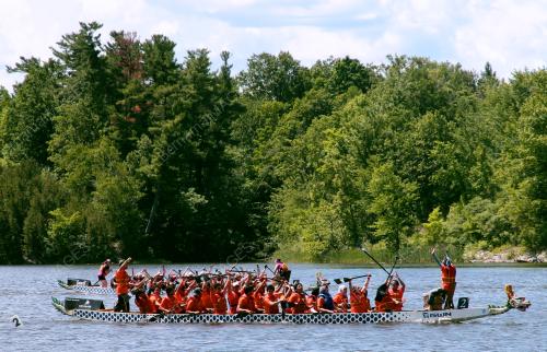 CAN01_26062012_BOAT_RACE
