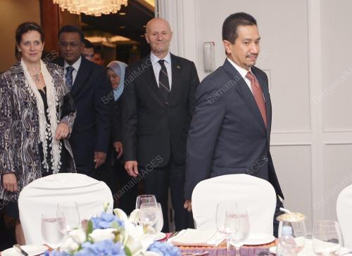TUANKU MIZAN ZAINAL ABIDIN