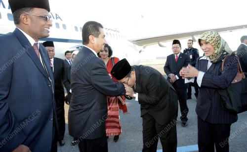 TUANKU MIZAN ZAINAL ABIDIN