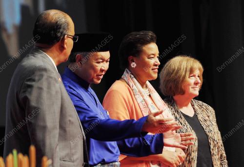 CAPAM21_20082016_CLOSING