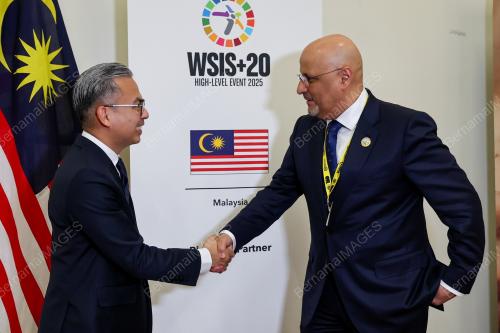 DATUK FAHMI FADZIL