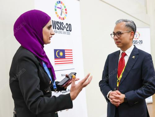 DATUK FAHMI FADZIL