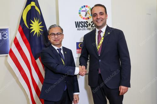 DATUK FAHMI FADZIL