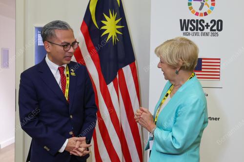 DATUK FAHMI FADZIL