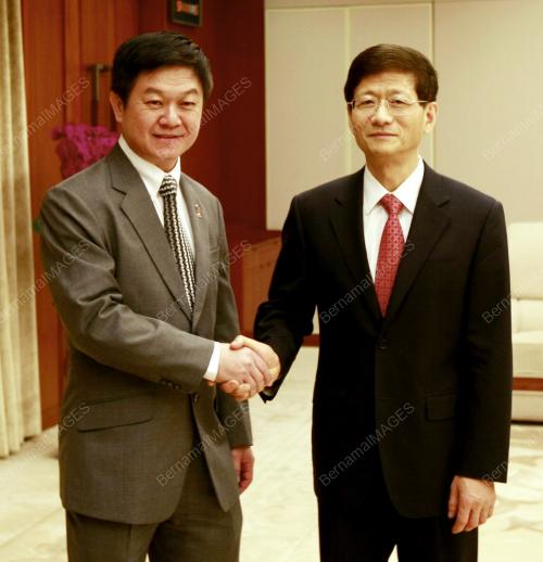 CHI01_13052012_HOME_MINISTER