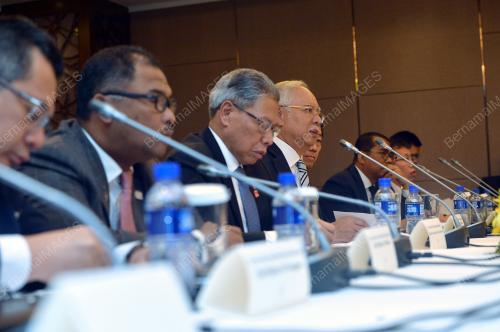 CHN01_01112016_NAJIB