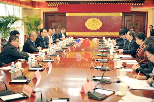 CHN01_01122014_BILATERAL
