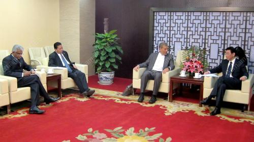 CHN01_06032012_ILO