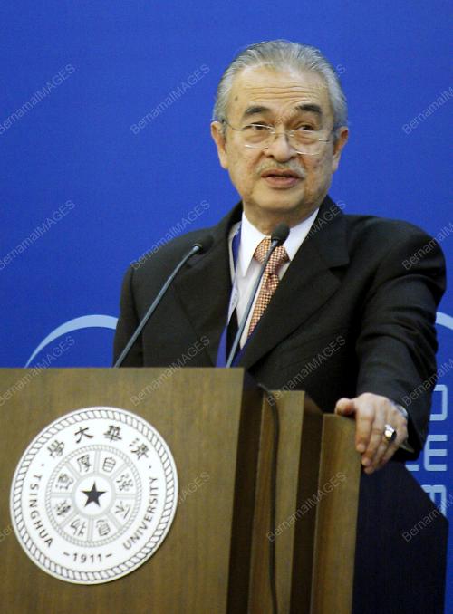 CHN01_07072012_TUN_ABDULLAH