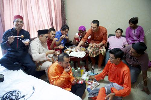 CHN01_08082013_BWF_RAYA
