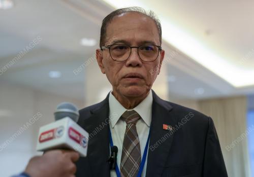 DATUK SERI WAN ROSDY WAN ISMAIL