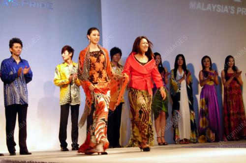 CHINESE MODELS