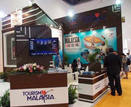 CHN01_26062015_TOURISM