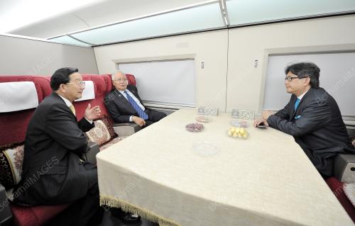 CHN01_27032015_PM_BOAO