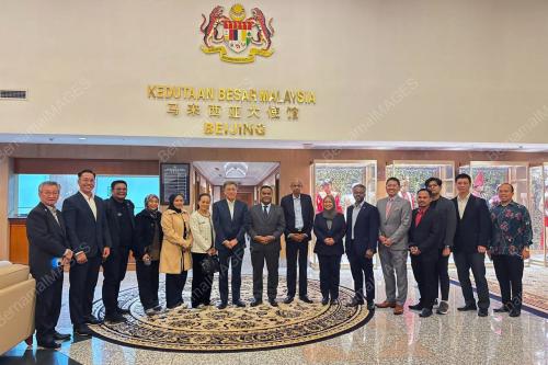 DELEGASI MEDIA MALAYSIA LAWAT KEDUTAAN MALAYSIA