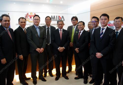 CHN02_08092015_MIDA